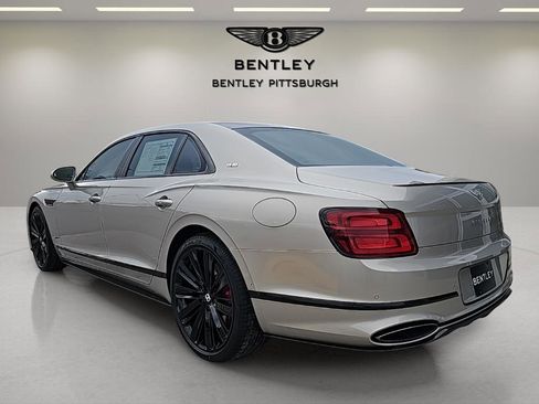 New 2025 Bentley Flying Spur Plug-In Hybrid image 7