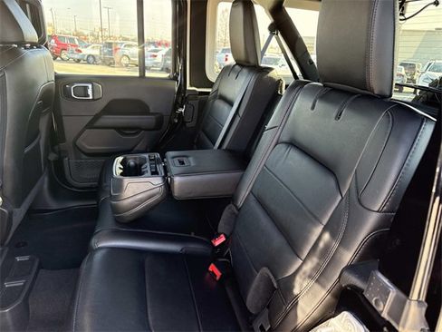 Used 2021 Jeep Wrangler Unlimited Sahara image 14