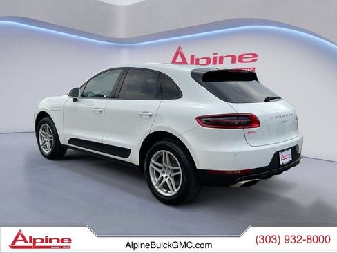 Used 2018 Porsche Macan AWD/4WD image 3