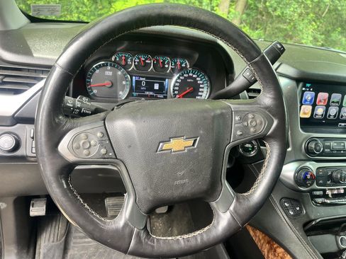 Used 2018 Chevrolet Tahoe Premier AWD/4WD image 17