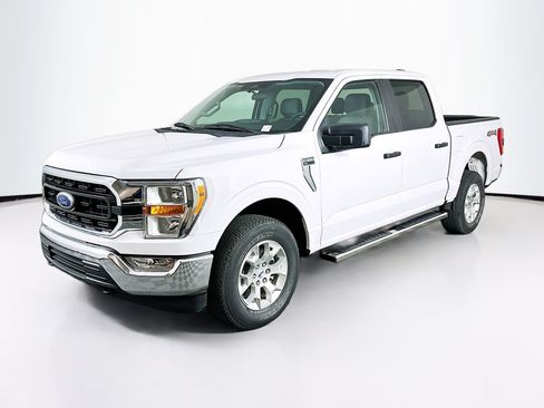 Used 2021 Ford F150 XLT w/ Trailer Tow Package AWD/4WD image 3
