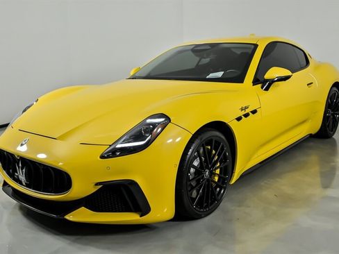 Used 2024 Maserati GranTurismo Trofeo AWD/4WD image 4