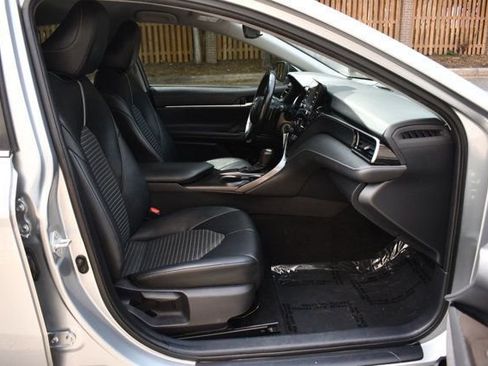 Used 2021 Toyota Camry SE image 27
