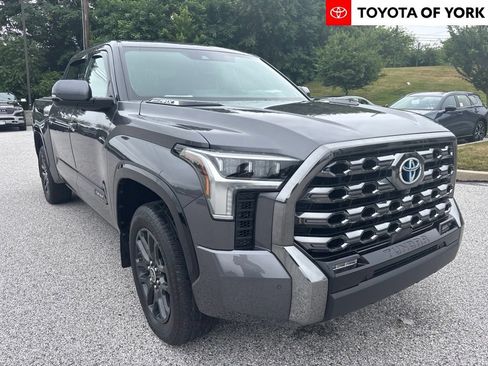 Used 2023 Toyota Tundra Platinum AWD/4WD image 1