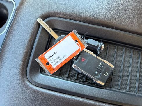 Used 2016 Chevrolet Silverado 1500 LTZ w/ LTZ Plus Package image 28