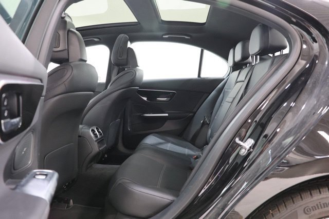 Used 2025 Mercedes-Benz C 300 4MATIC Sedan image 33