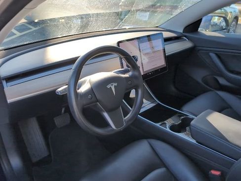 Used 2019 Tesla Model 3 Long Range image 8