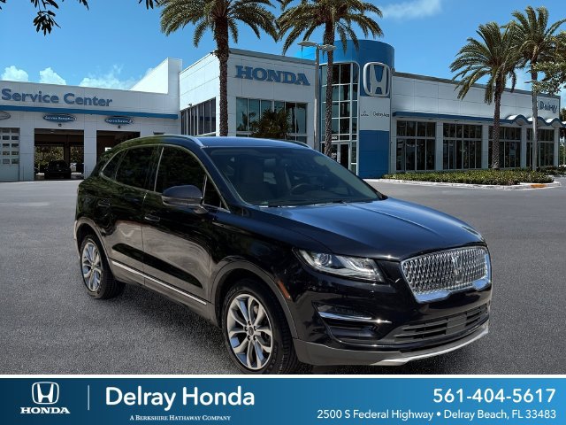 Used 2019 Lincoln MKC Select w/ Select Plus Package FWD image 1