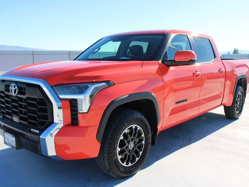 Used 2024 Toyota Tundra SR5 image 7