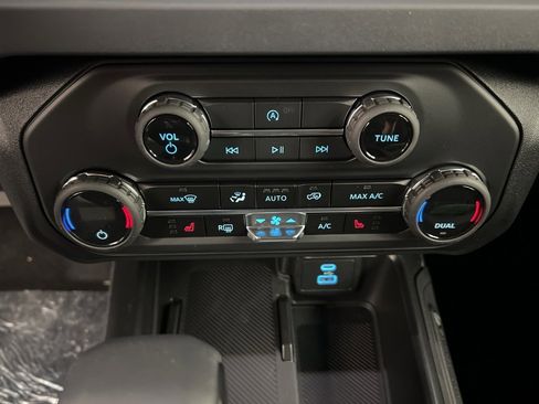 New 2025 Ford Bronco Big Bend image 12