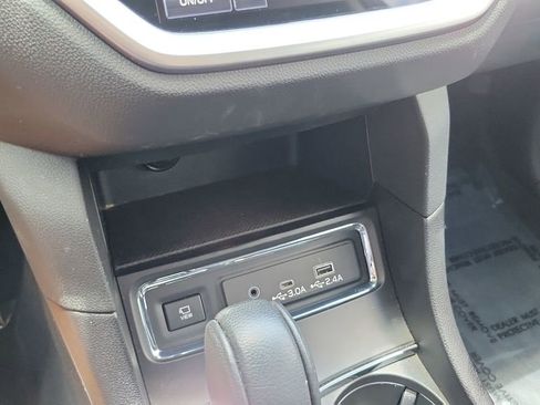 Used 2024 Subaru Ascent Limited w/ Technology Package AWD/4WD image 19