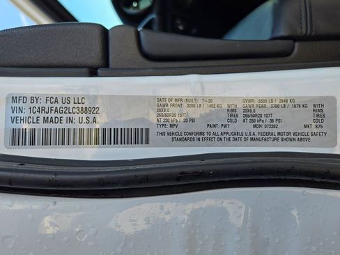 Used 2020 Jeep Grand Cherokee Altitude image 35