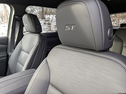 New 2026 Buick Enclave Sport Touring AWD/4WD image 13