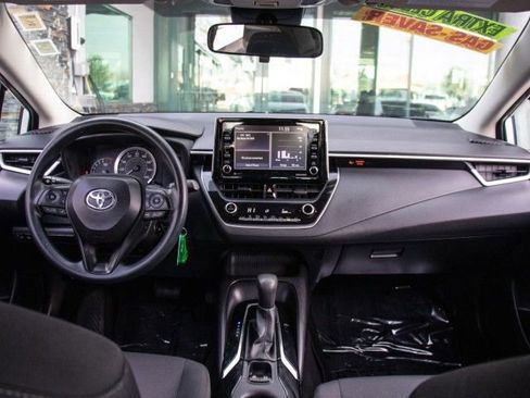 Used 2021 Toyota Corolla LE w/ Carpet Mat Package (TMS) image 15