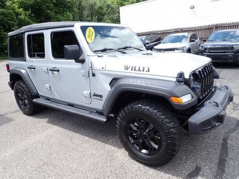 Used 2022 Jeep Wrangler Unlimited Sport AWD/4WD image 9