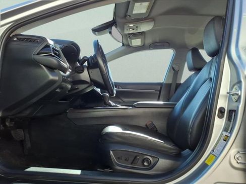 Used 2024 Toyota Camry XSE image 13