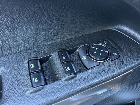 Used 2019 Ford EcoSport SE w/ SE Convenience Package image 23