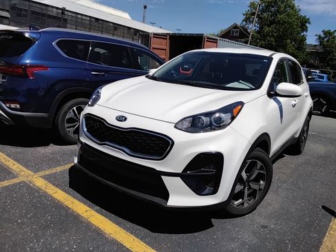 Used 2021 Kia Sportage LX FWD image 2
