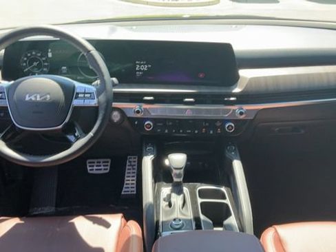 Used 2025 Kia Telluride SX w/ SX Captain's Chair Package AWD/4WD image 35