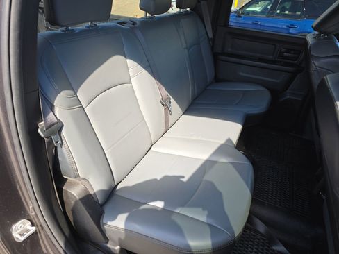 Used 2021 RAM 2500 Tradesman w/ Chrome Appearance Group image 11