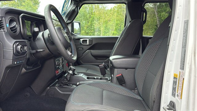 Used 2024 Jeep Wrangler Unlimited Rubicon 4xe w/ Capability Package AWD/4WD image 13