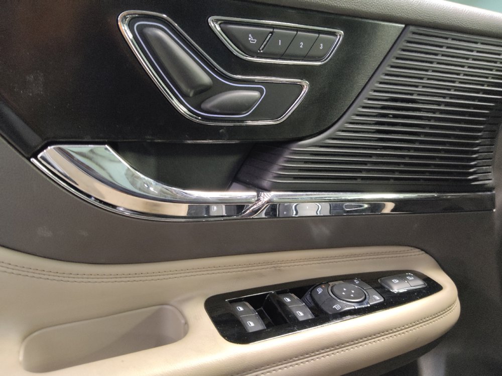 Used 2022 Lincoln Corsair FWD w/ Equipment Group 101A image 27
