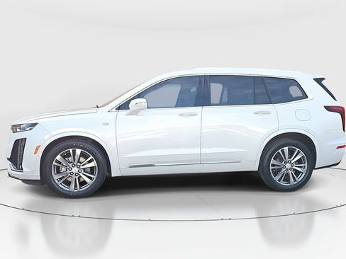 Used 2020 Cadillac XT6 Premium Luxury image 8