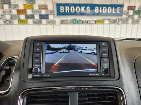 Used 2016 Dodge Grand Caravan SE w/ Quick Order Package 29E SE FWD image 7