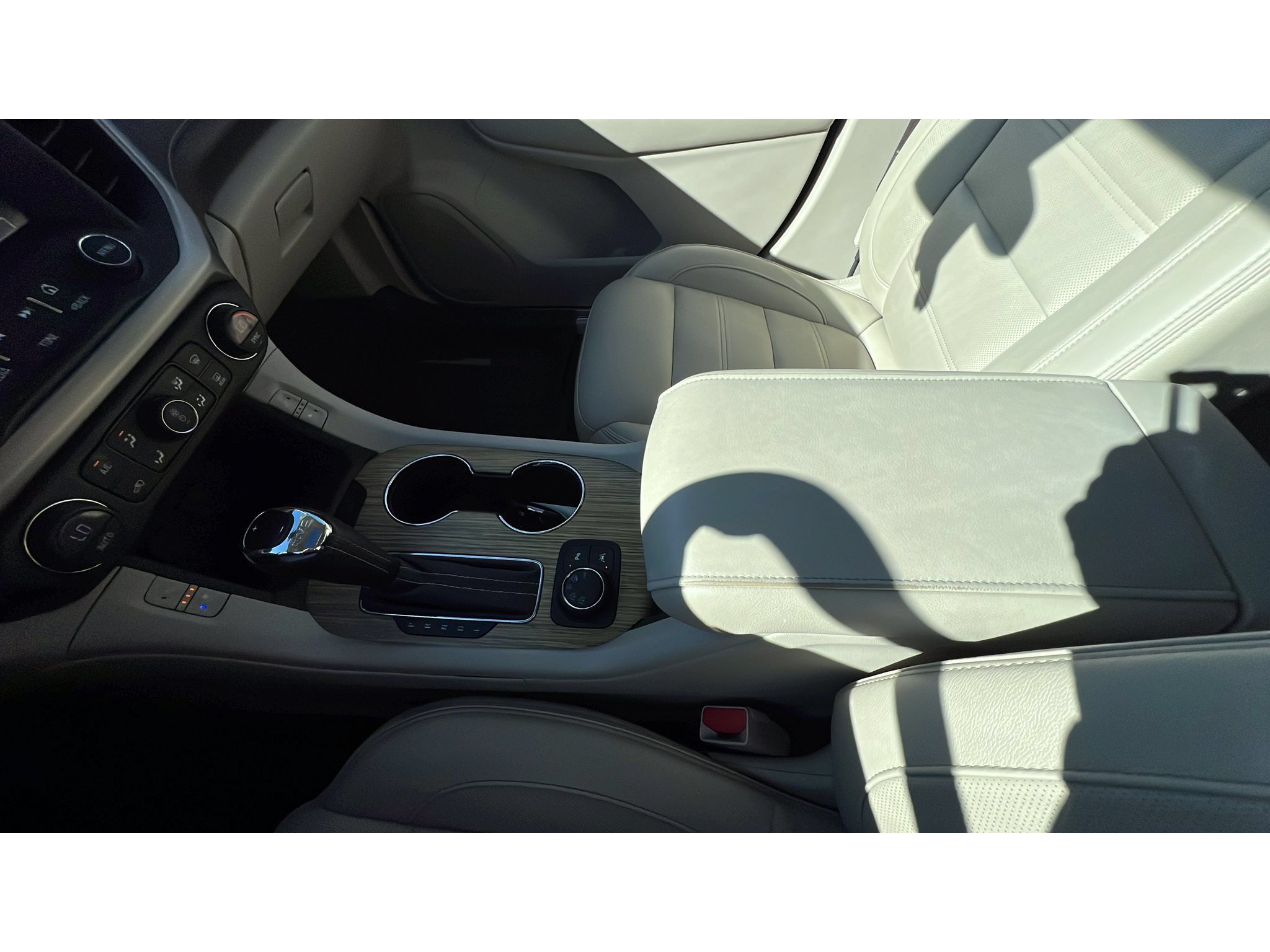 Certified 2019 GMC Acadia Denali w/ Technology Package AWD/4WD image 20