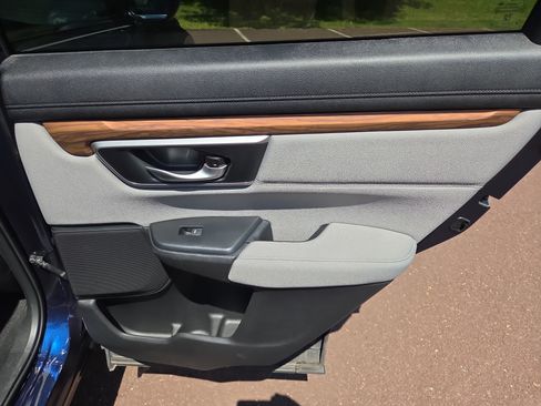 Used 2018 Honda CR-V EX image 19