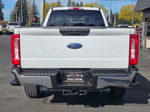 Used 2023 Ford F350 XLT w/ FX4 Off-Road Package image 4