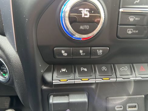 Used 2019 GMC Sierra 1500 SLT w/ SLT Premium Plus Package image 22