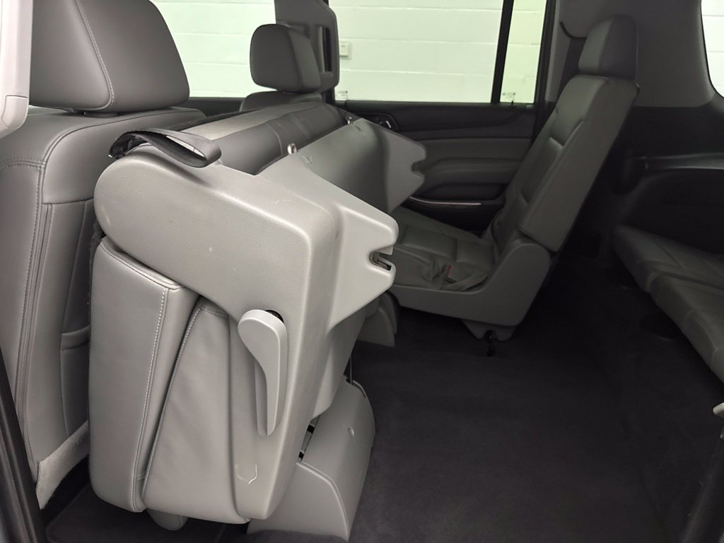 Used 2019 Chevrolet Suburban LT w/ LT Signature Package AWD/4WD image 51