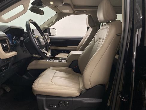 Used 2024 Ford Expedition Max Limited image 14