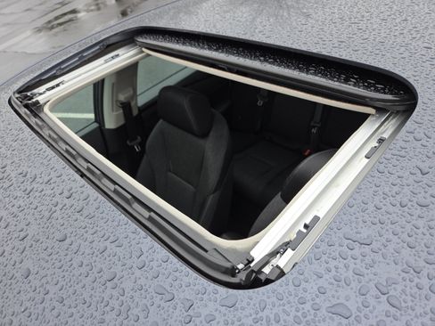 Used 2023 Honda Accord EX image 4