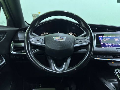 Used 2020 Cadillac XT4 Premium Luxury FWD image 20