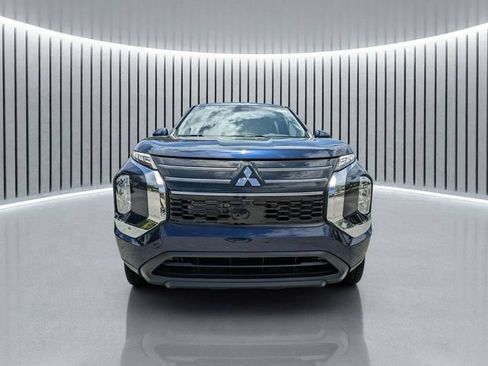 New 2026 Mitsubishi Outlander ES FWD image 9