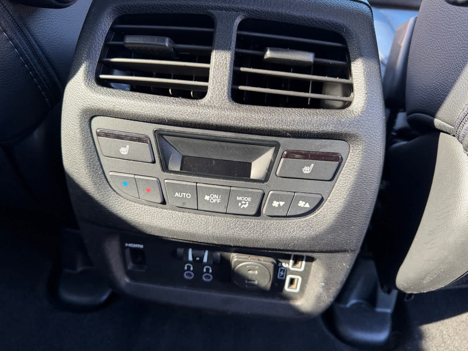 Used 2019 Honda Pilot Touring image 36
