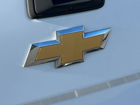 Used 2018 Chevrolet Silverado 1500 LT w/ All Star Edition image 33