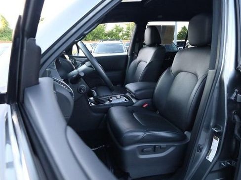 Certified 2024 Nissan Armada SL w/ Midnight Edition Package AWD/4WD image 8