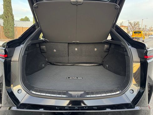 Used 2023 Lexus RZ 450e Premium w/ Technology Package image 21