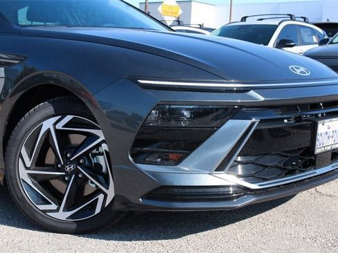 New 2026 Hyundai Sonata SEL image 2