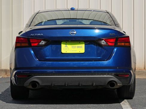 Used 2020 Nissan Altima 2.5 SR FWD image 10