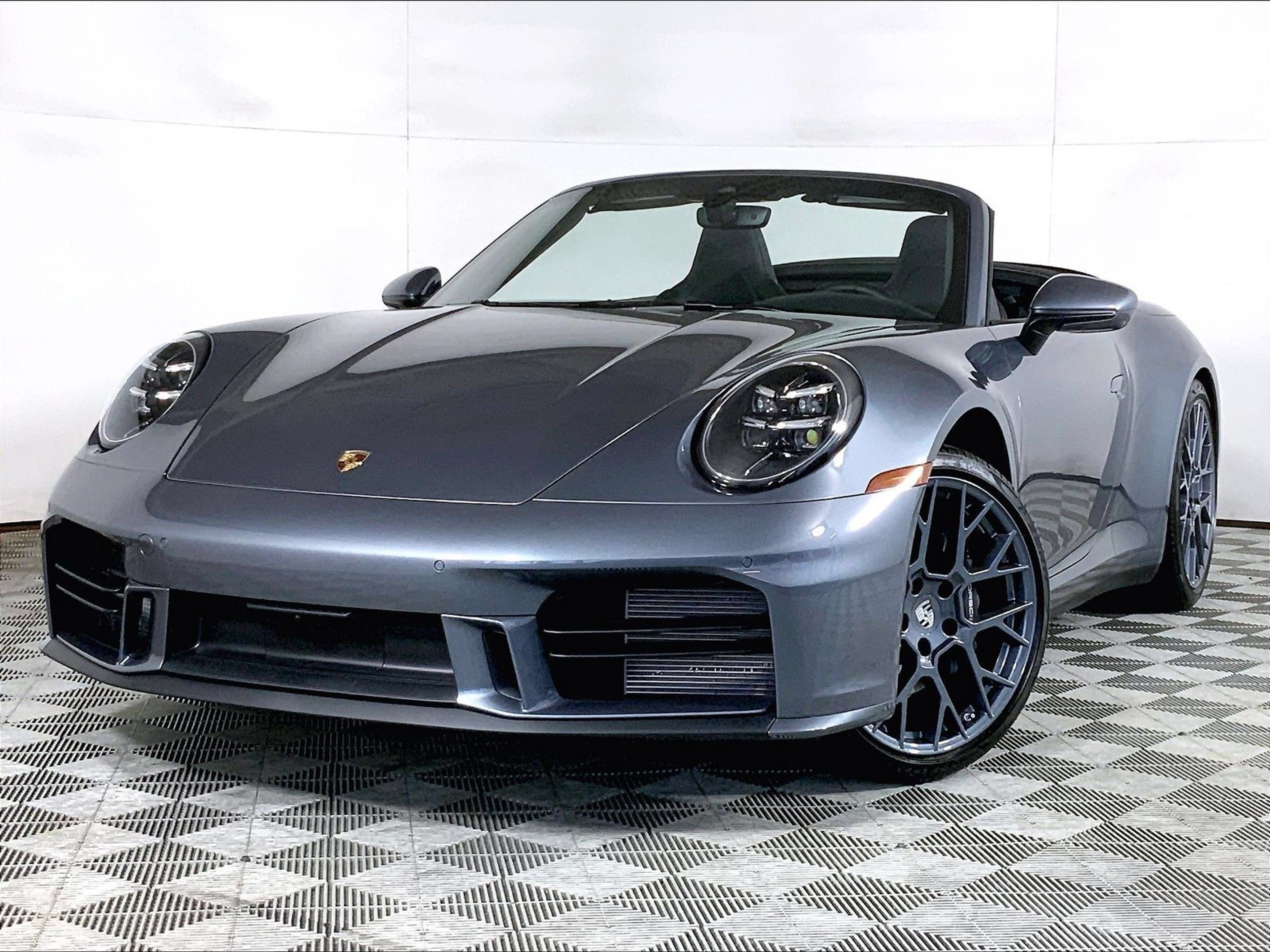 Used 2026 Porsche 911 Carrera T RWD image 1