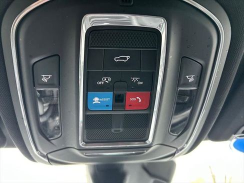 Certified 2024 Jeep Grand Cherokee Laredo w/ Luxury Tech Group I AWD/4WD image 39