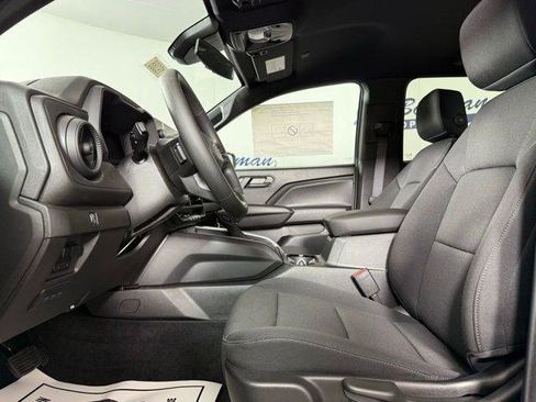New 2025 Chevrolet Colorado Trail Boss w/ Midnight Edition image 13