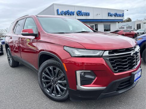 Certified 2023 Chevrolet Traverse RS w/ LPO, Floor Liner Package image 3