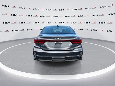 Certified 2024 Kia Forte LXS FWD image 7