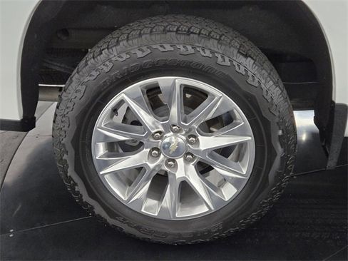 Used 2022 Chevrolet Silverado 1500 LTZ w/ Safety Package II image 10