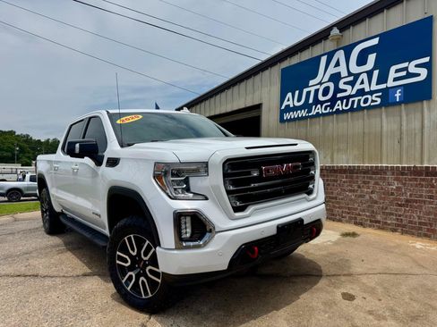 Used 2020 GMC Sierra 1500 AT4 w/ AT4 Premium Package AWD/4WD image 2